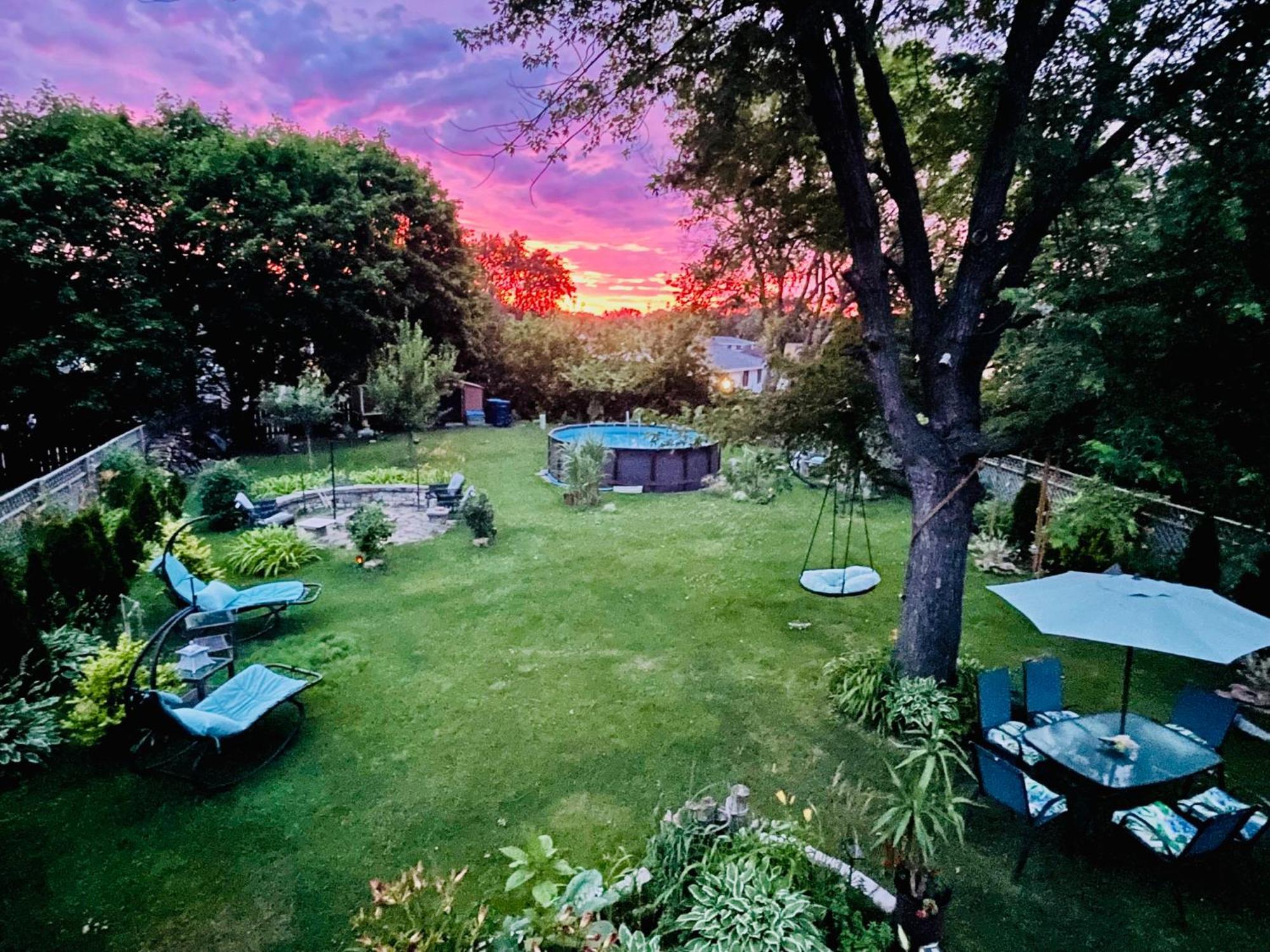 Schaumburg Paradise Oasis With A Secret Garden And Private Pool Ngoại thất bức ảnh
